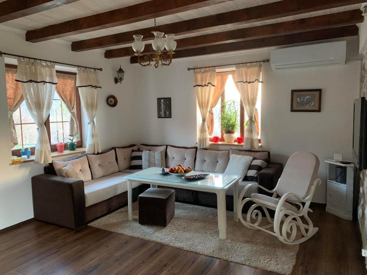 Silent Village Villa With Swimming Pool Mostar Eksteriør billede